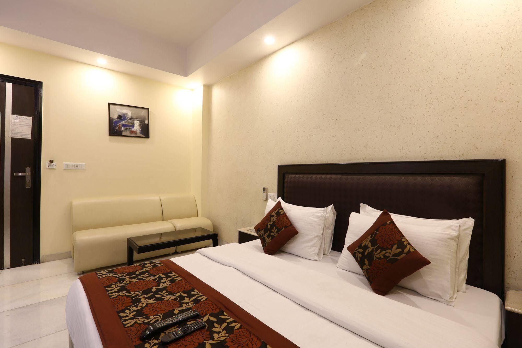 Hotel Kingston Park - Karol Bagh Delhi Kültér fotó